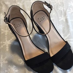 Cute black velvety material heels